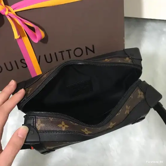 First bag ru VUITTON BOX LOUIS 0511